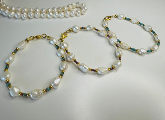 Island Fall Pearl Bracelet